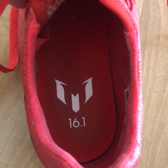 Adidas soccer cleats - Picture 5 of 7